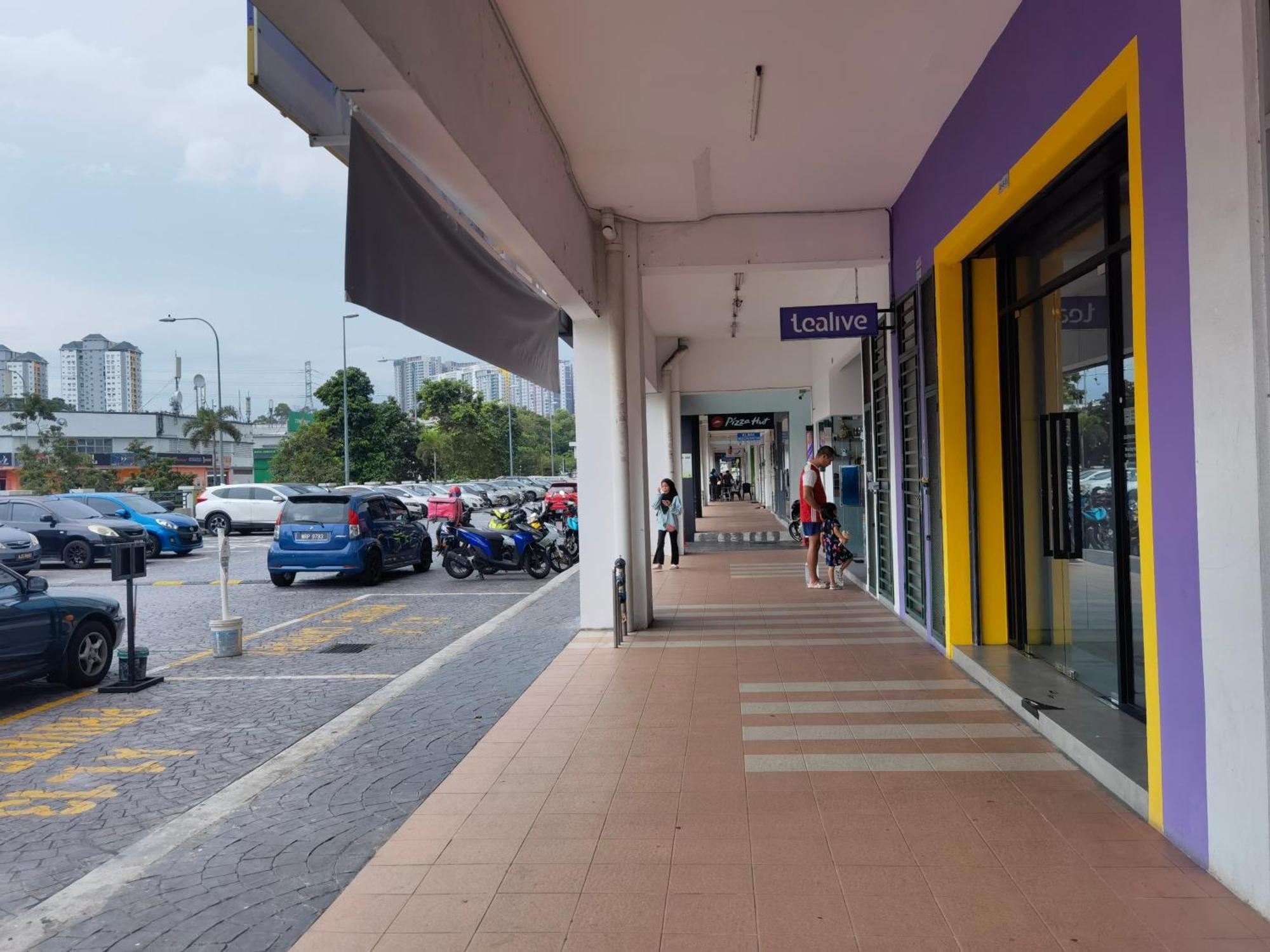 Pangsapuri Puchong, Old Klang Road,8pax, Midvalley Pavilion 2 Kuala Lumpur
