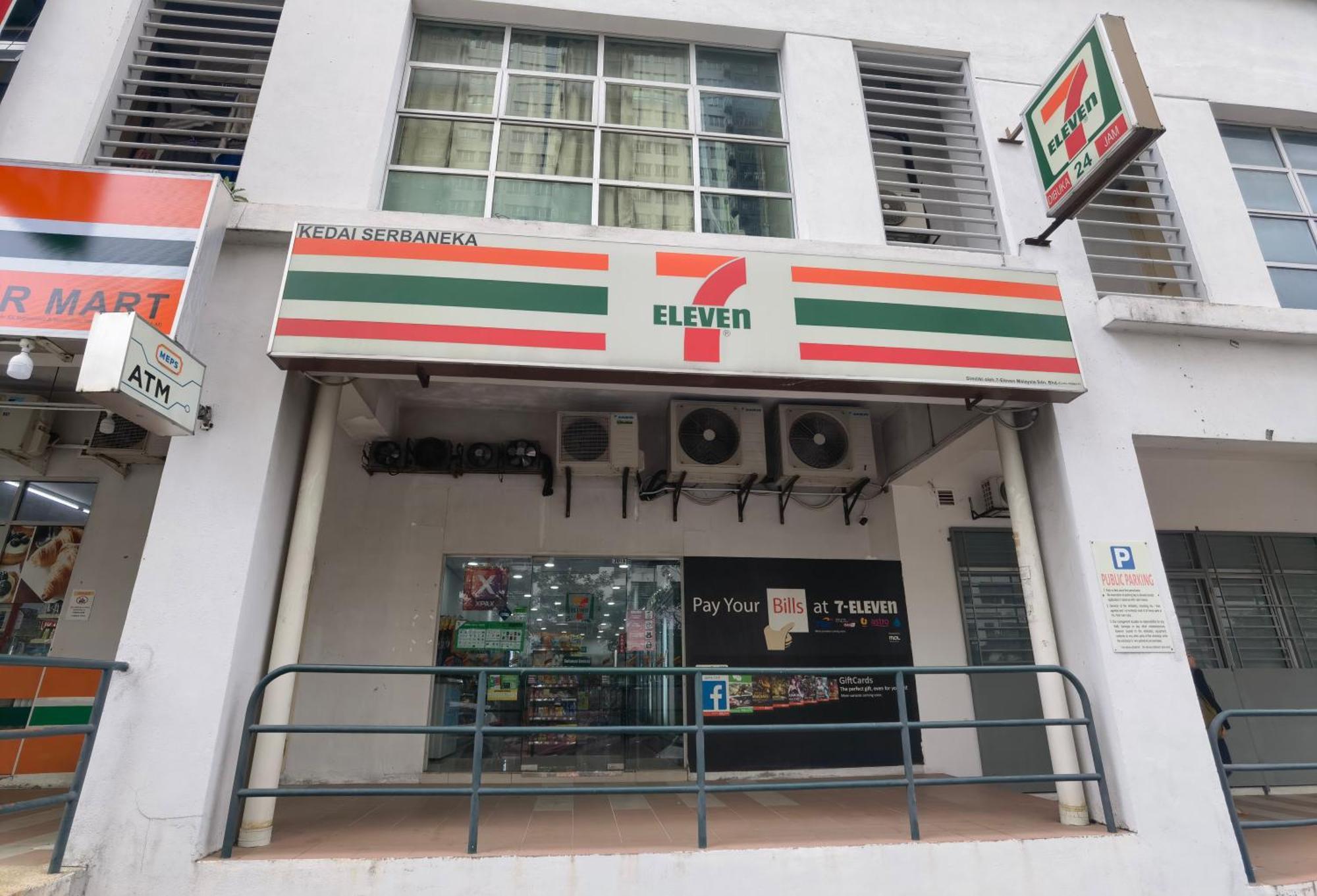 Puchong, Old Klang Road,8pax, Midvalley Pavilion 2 Pangsapuri *